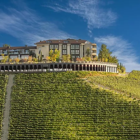 Il Boscareto & Hotel Serralunga d'Alba