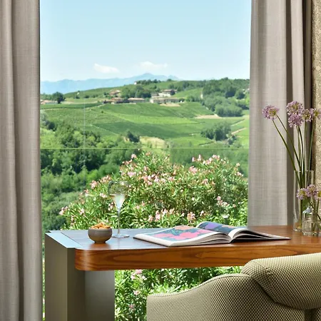 Hotel Il Boscareto & Serralunga d'Alba