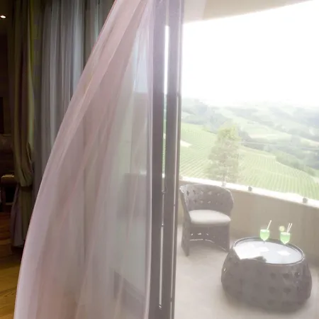 Il Boscareto & Hotel Serralunga d'Alba