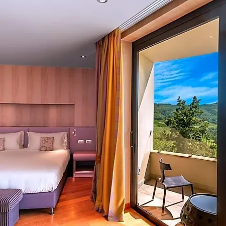 Il Boscareto & 5* 세라룽가달바