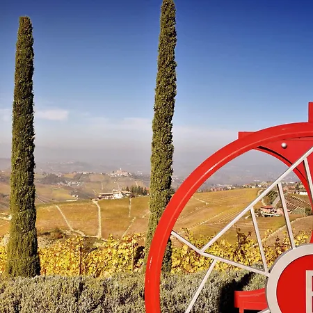 Hotel Il Boscareto & Serralunga d'Alba