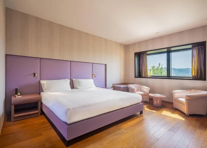 Il Boscareto & 5* Serralunga d'Alba